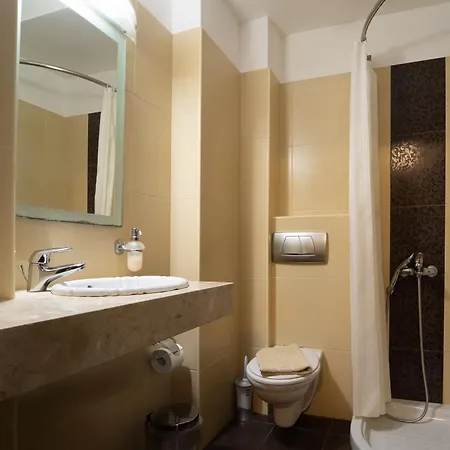 Otel Golden Rose 3*