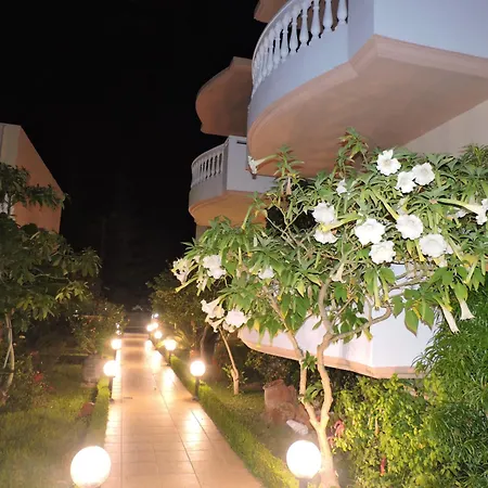 Golden Rose فندق كوليمفاري